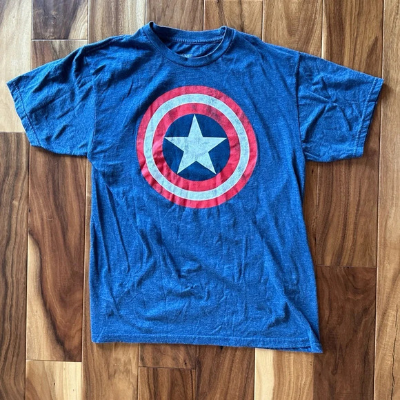 Marvel Captain America Shield T-Shirt size Medium - Picture 1 of 3
